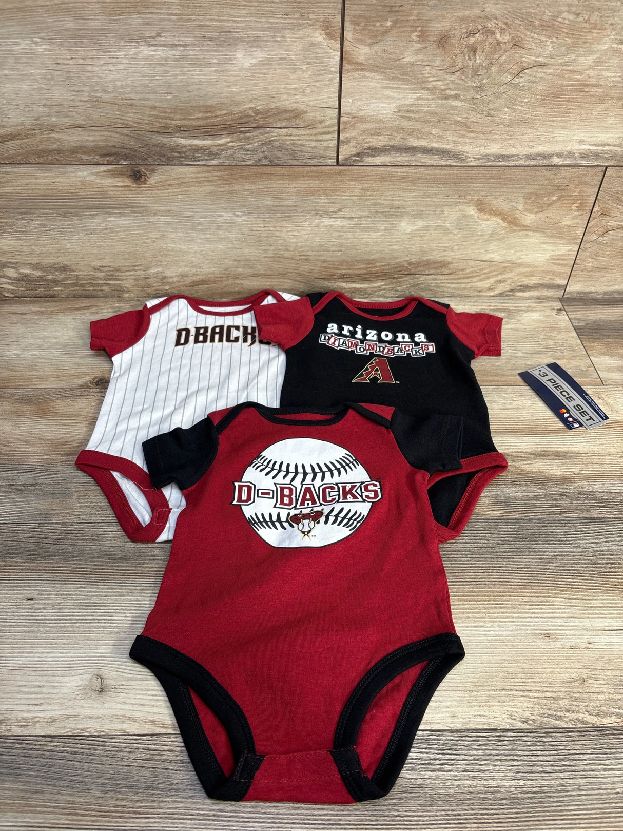 NEW Genuine Merchandise 3pk Arizona Diamondbacks Bodysuits Red sz 6-9m