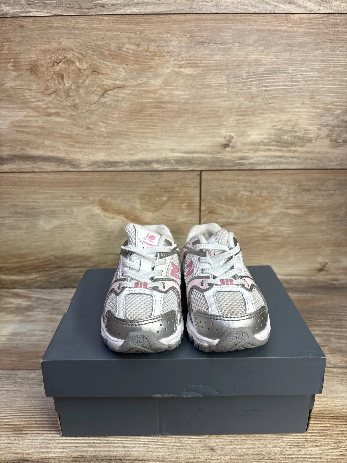 New Balance 530 Bungee Sneakers in Grey/Pink sz 6c