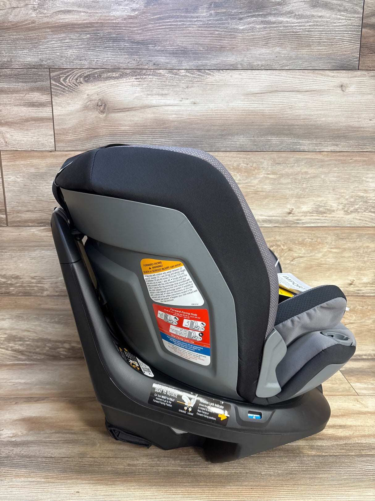 NEW Safety 1st Turn and Go 360 DLX Rotating All-in-One Convertible Car Seat in High Street 4-100lbs
