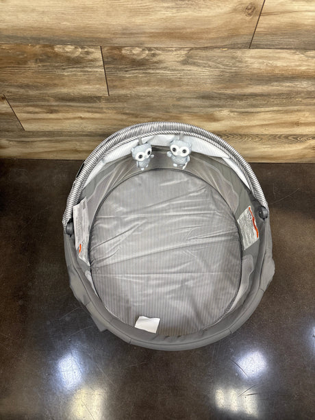 NEW Safety 1st Sleepy Traveler Infant Bassinet in Dreamscape - Me n Mommy To Be
