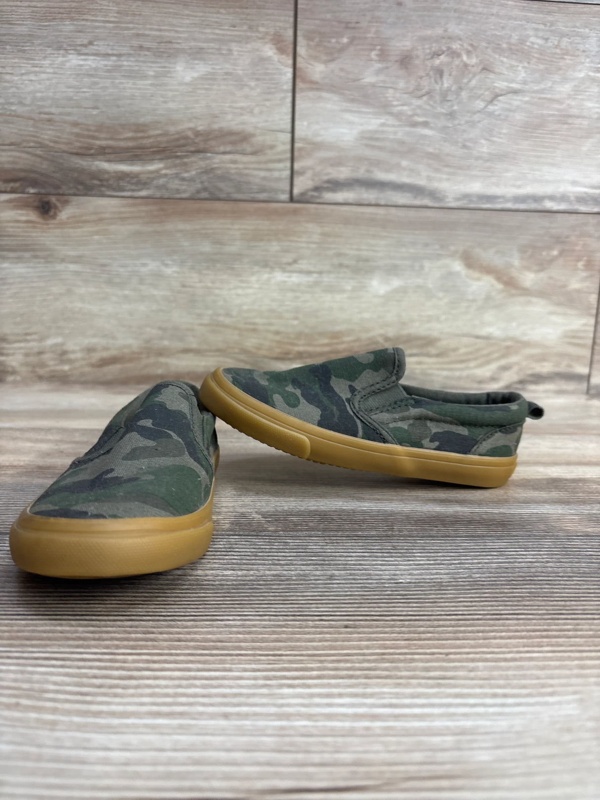 Old Navy Canvas Slip-On Sneakers Camo Green sz 9c