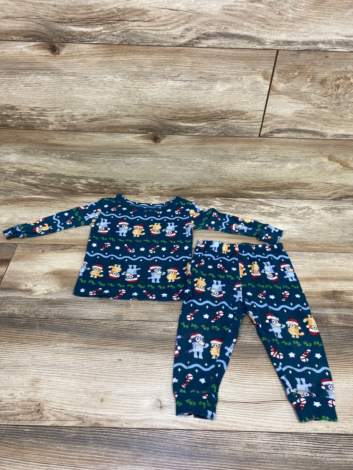 Bluey 2pc Christmas Pajama Set Green sz 2T