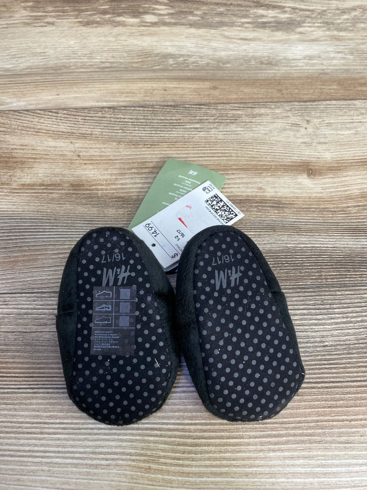 NEW H&M Disney Mickey Mouse Slippers Black sz 1-2c