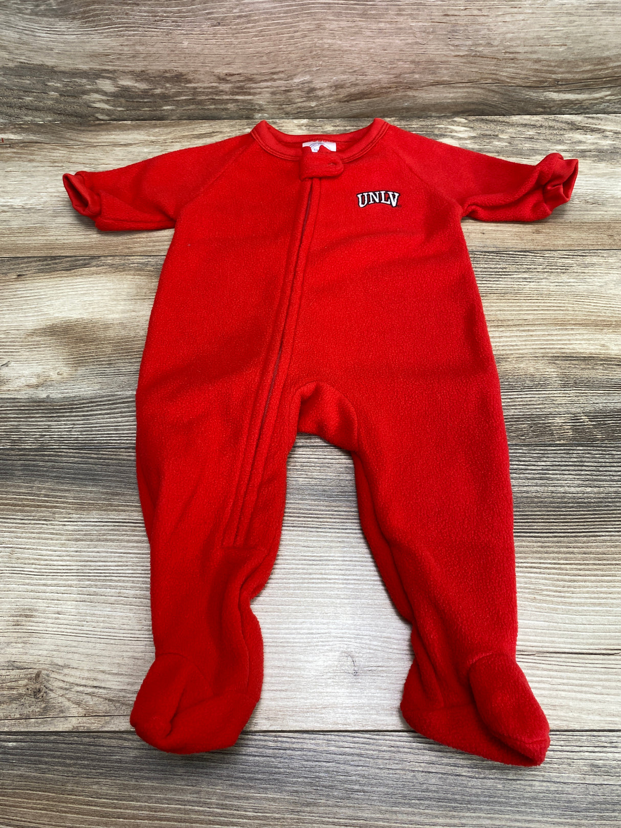 Rivalry Threads UNLV Blanket Sleeper Red sz 0-3m