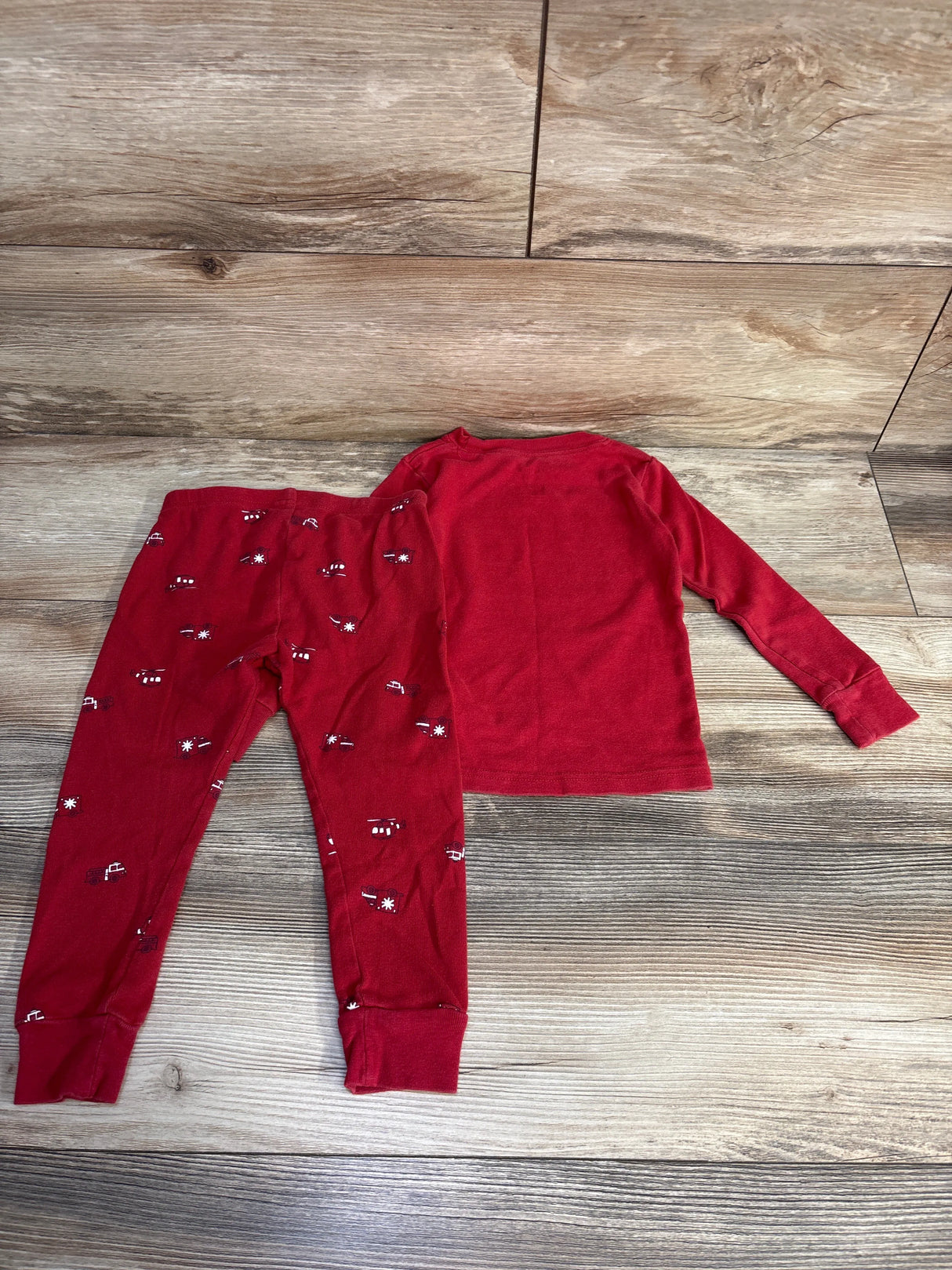 Carter's 2pc Night Shift Pajama Set Red sz 2T