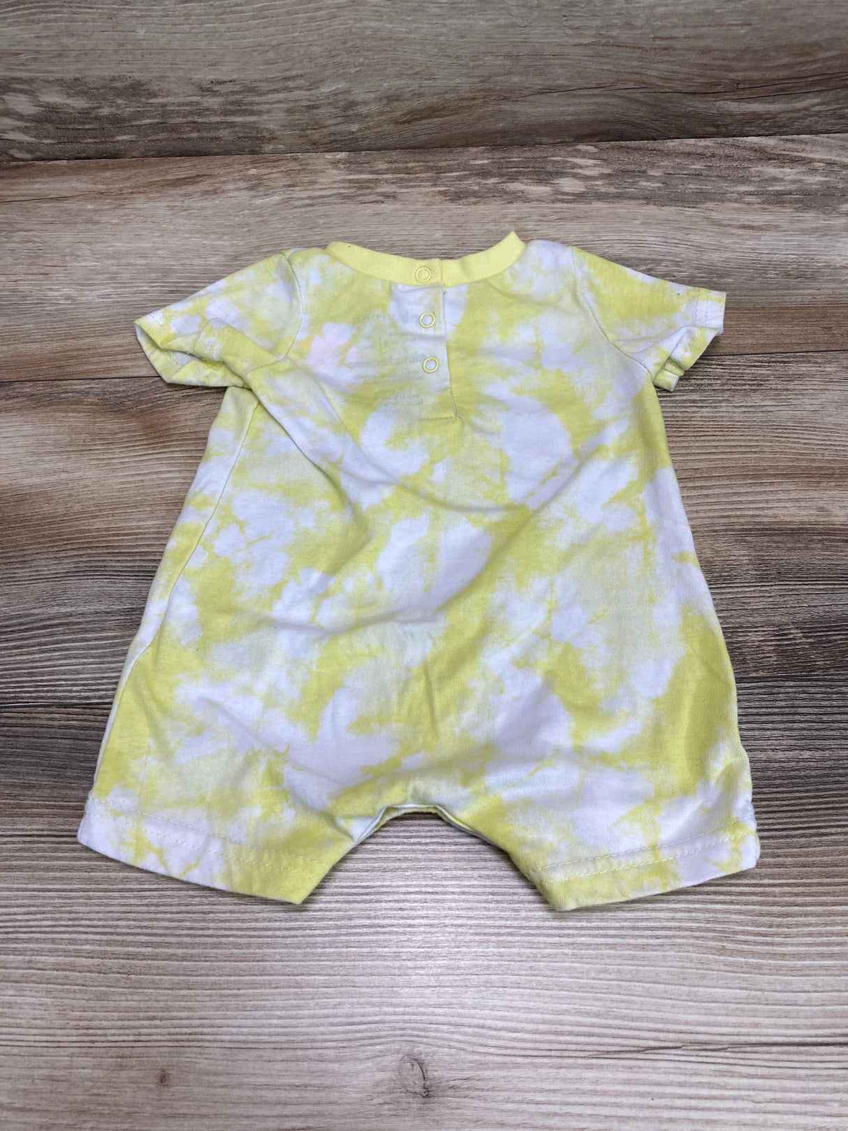 Pinkfong Baby Shark Shortie Romper Yellow sz 3-6m