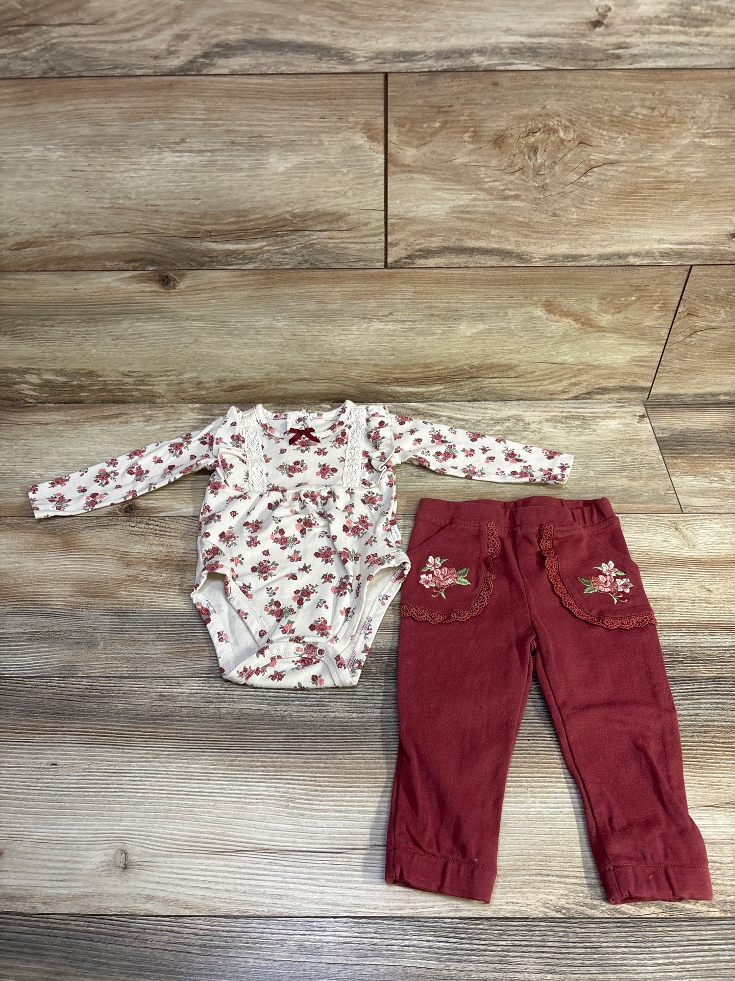 Tahari Baby 2pc Floral Long Sleeve Bodysuit & Pants Set Cream sz 6/9m