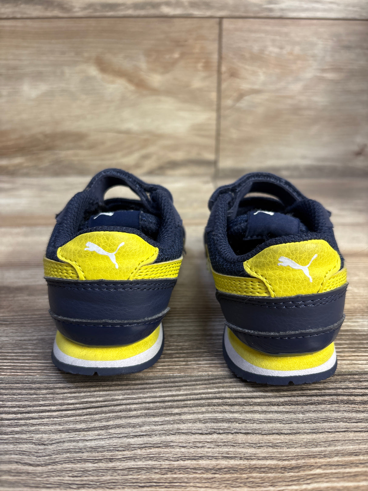 PUMA St Runner V3 Slip-On Sneakers, Navy sz 6c