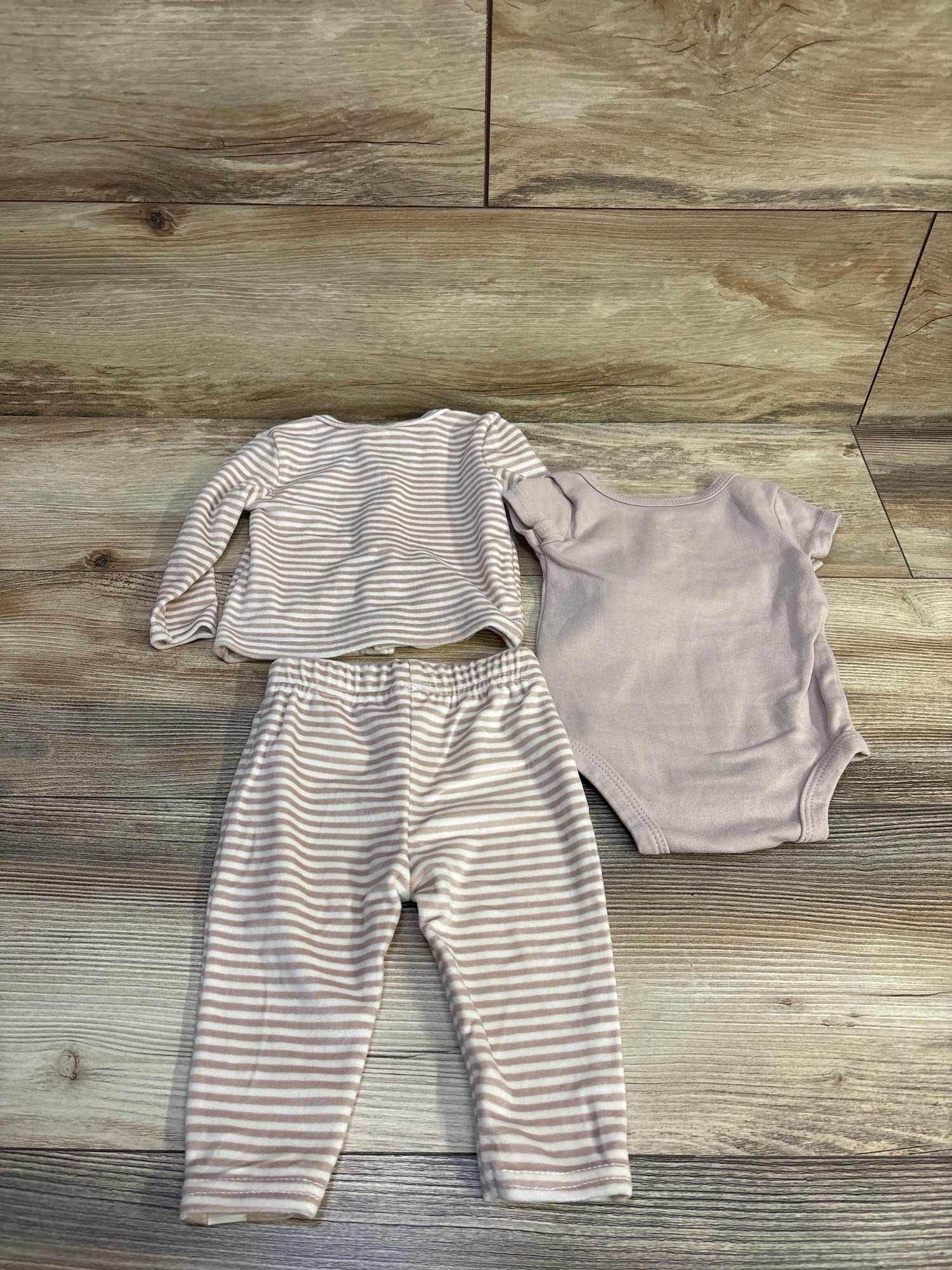 Disney Baby 3pc Winnie The Pooh Velour Layette Set Beige sz 0/3m