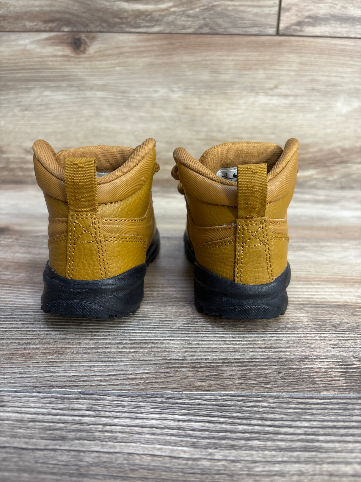 Nike Manoa Leather TD 'Wheat' Sneakers sz 5c - Me n Mommy To Be