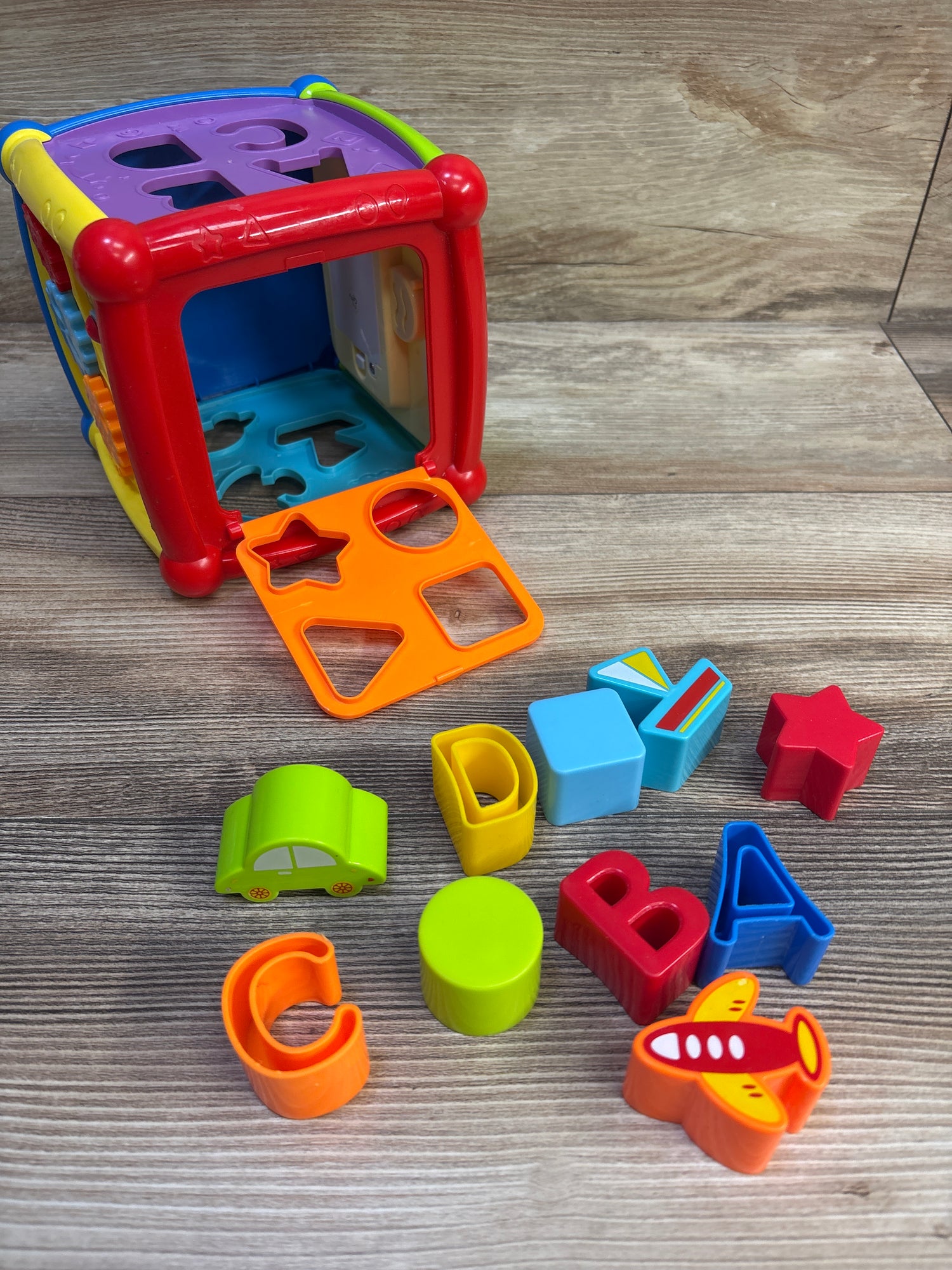 Swadesi 6-in-1 Activity Cube
