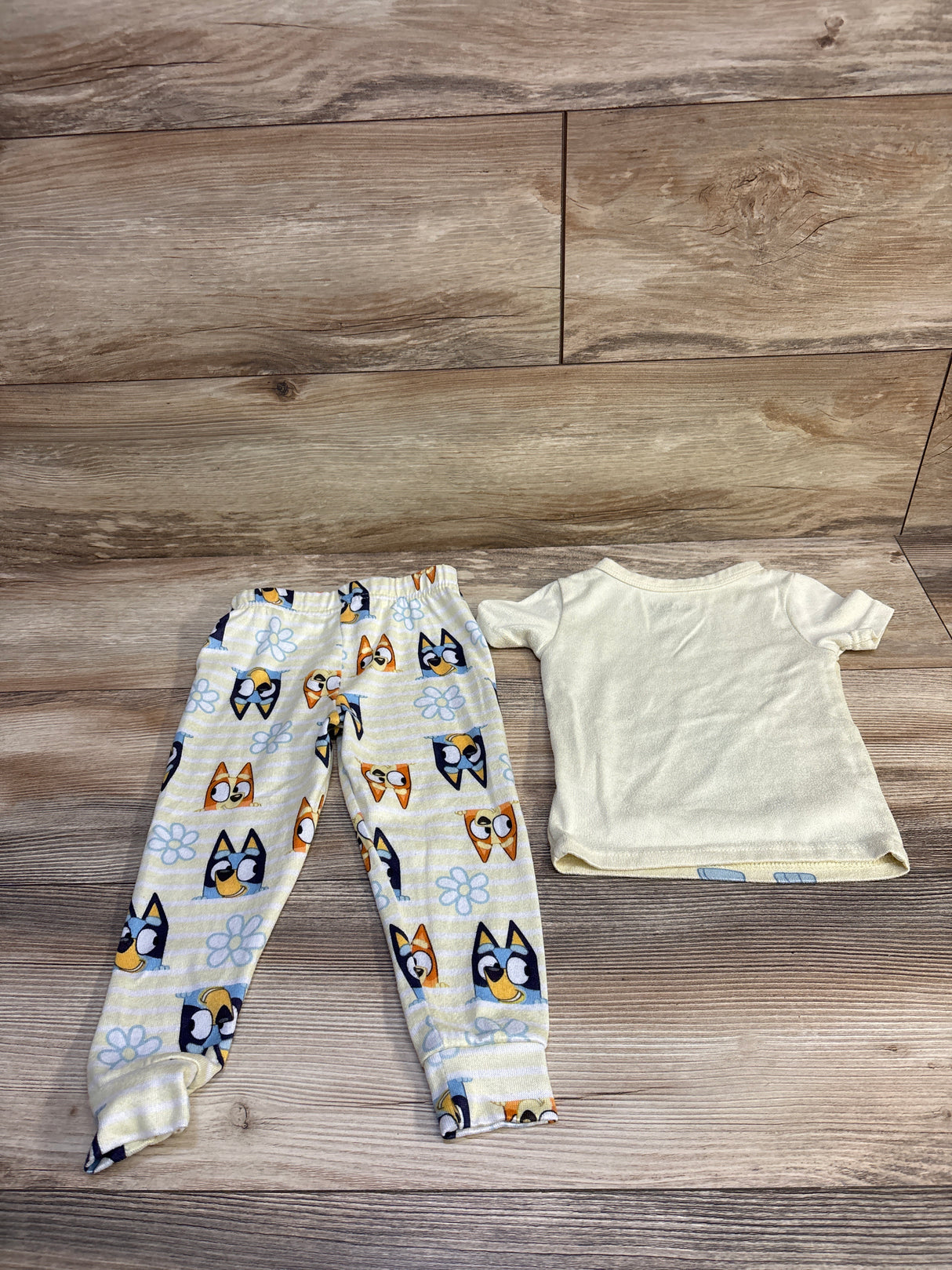 Bluey 2pc Pajama Set Yellow sz 3T