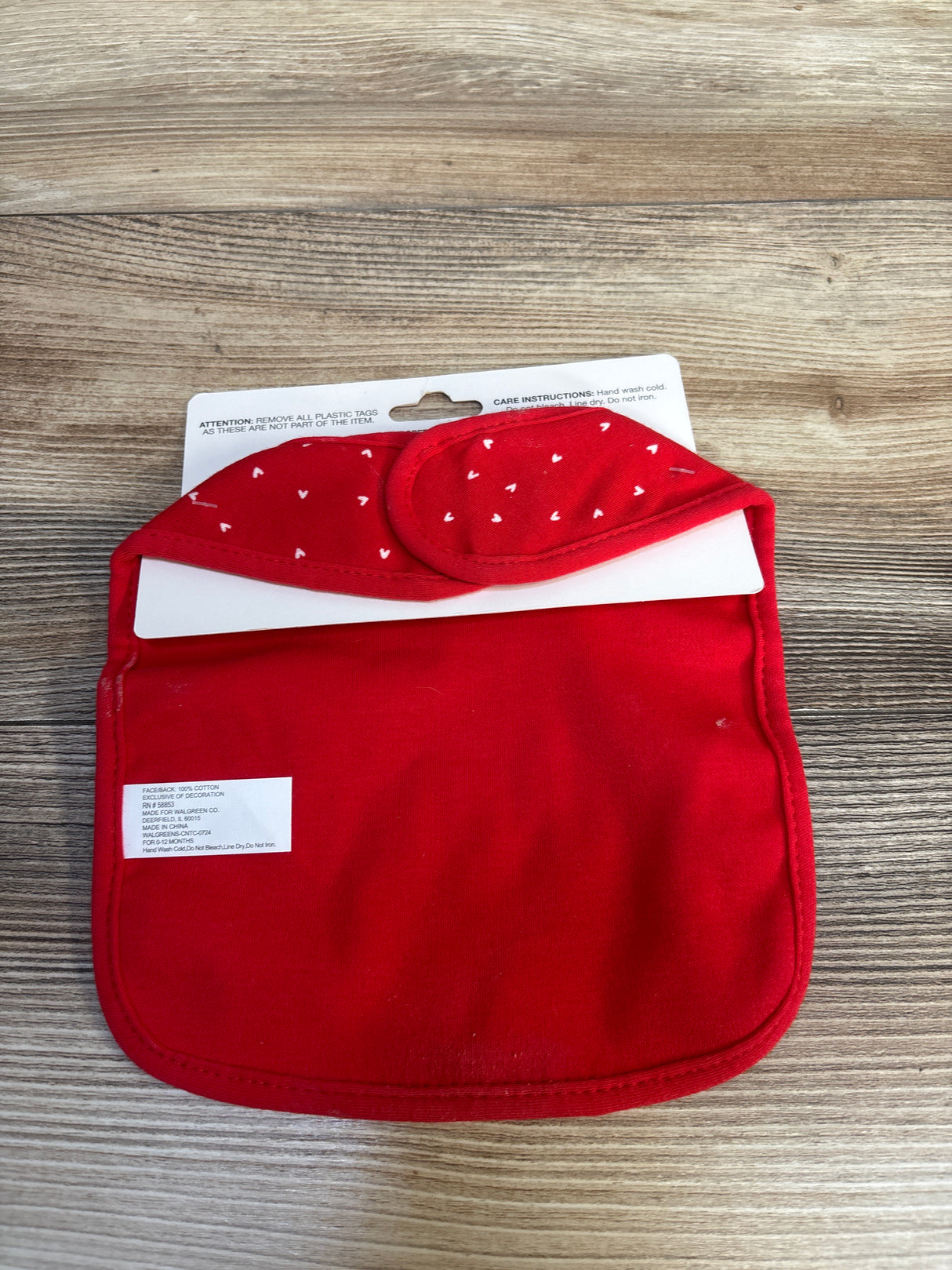 NEW Love In The Air Baby Bib "Little Valentine"