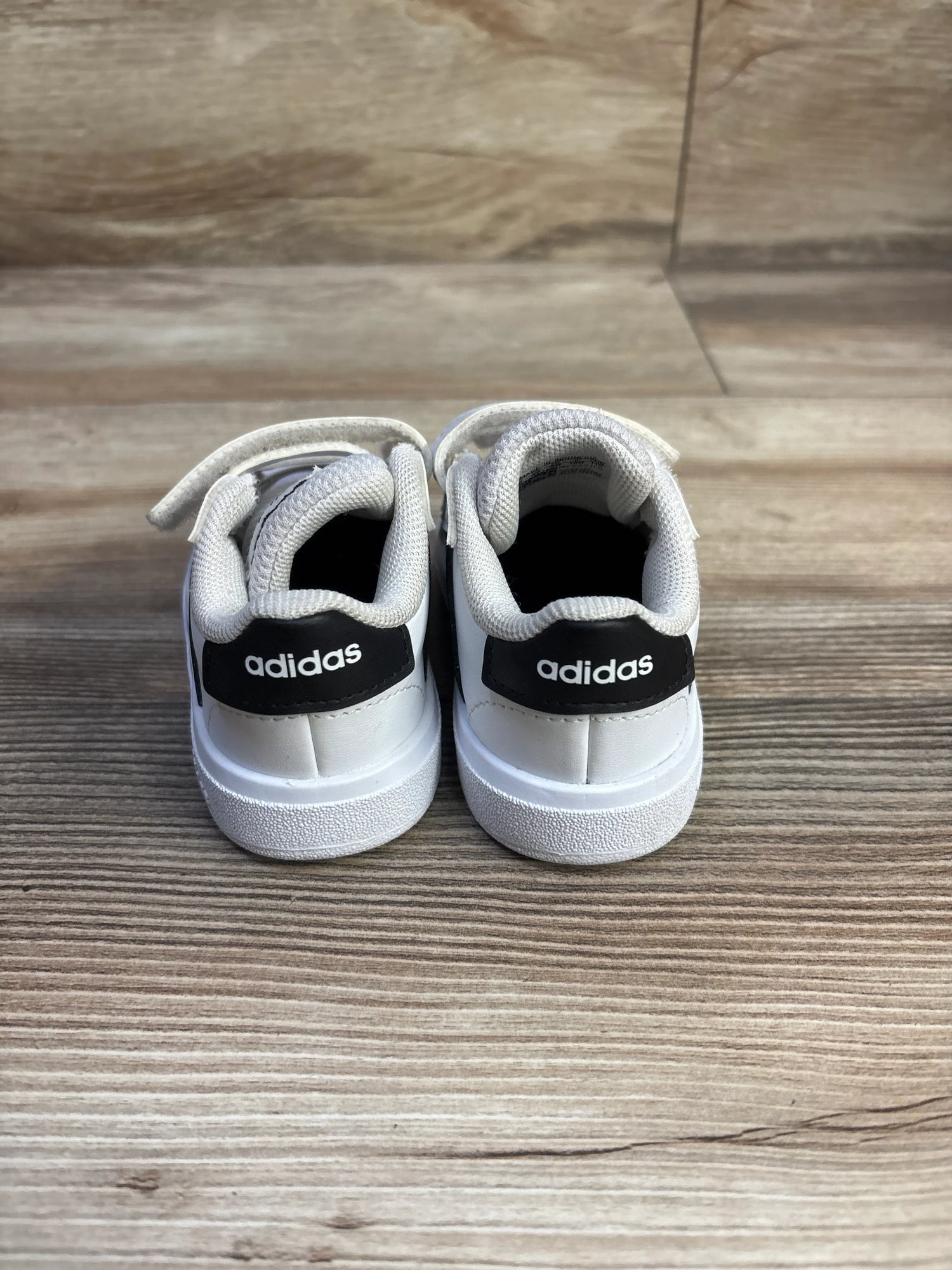 Adidas Grand Court 3.0 Sneakers White sz 5c