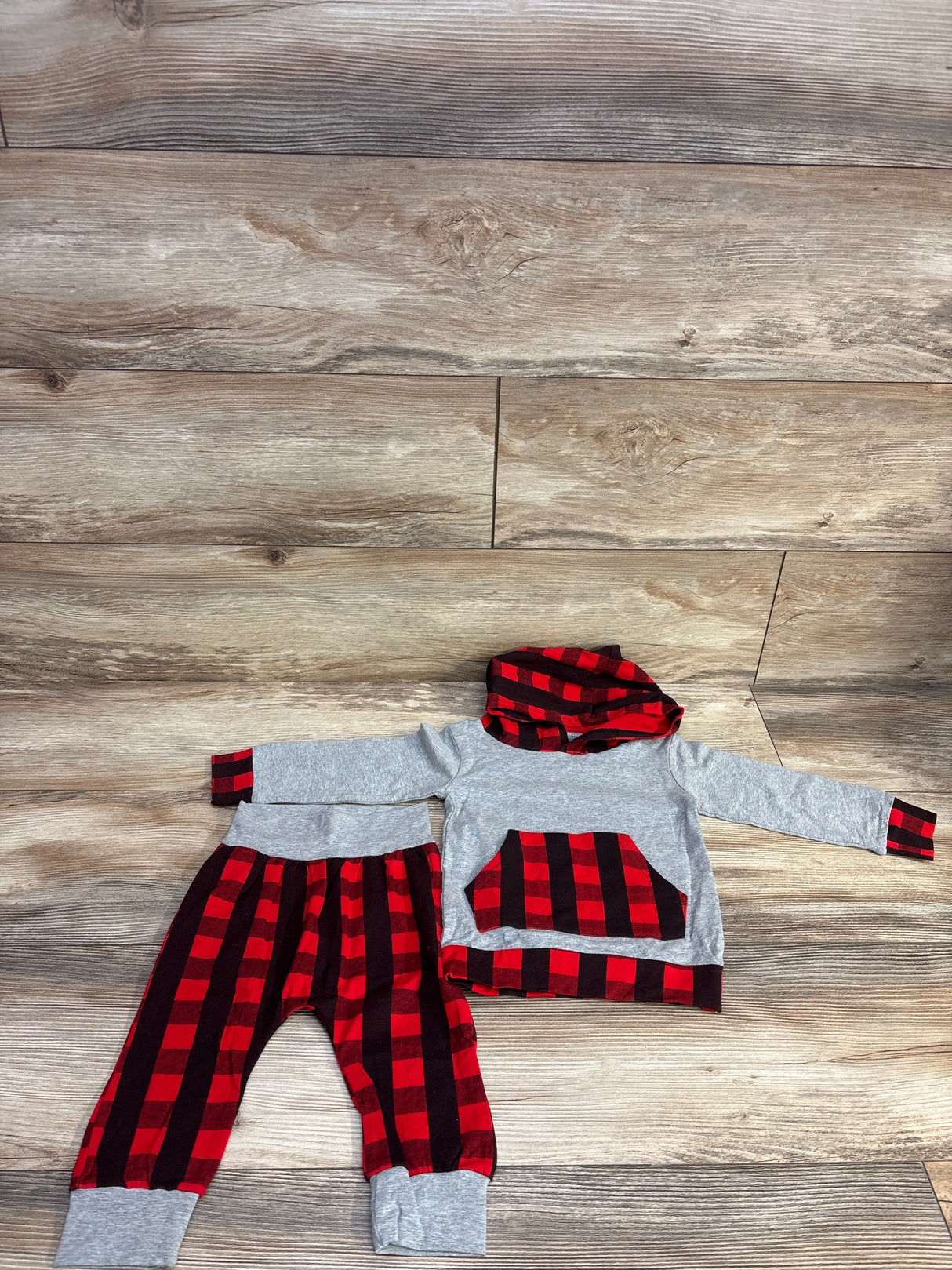 2pc Buffalo Plaid Hooded Shirt & Jogger Set Grey sz 12-18m