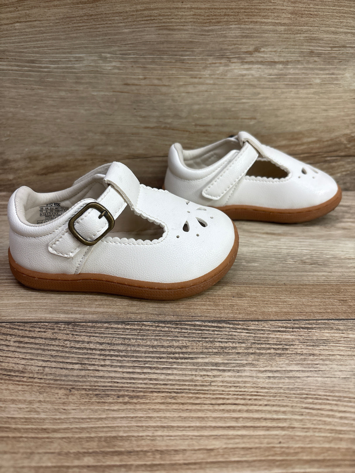 STQ KIDS Wide Toe Box Mary Jane Dress Shoes White sz 6c