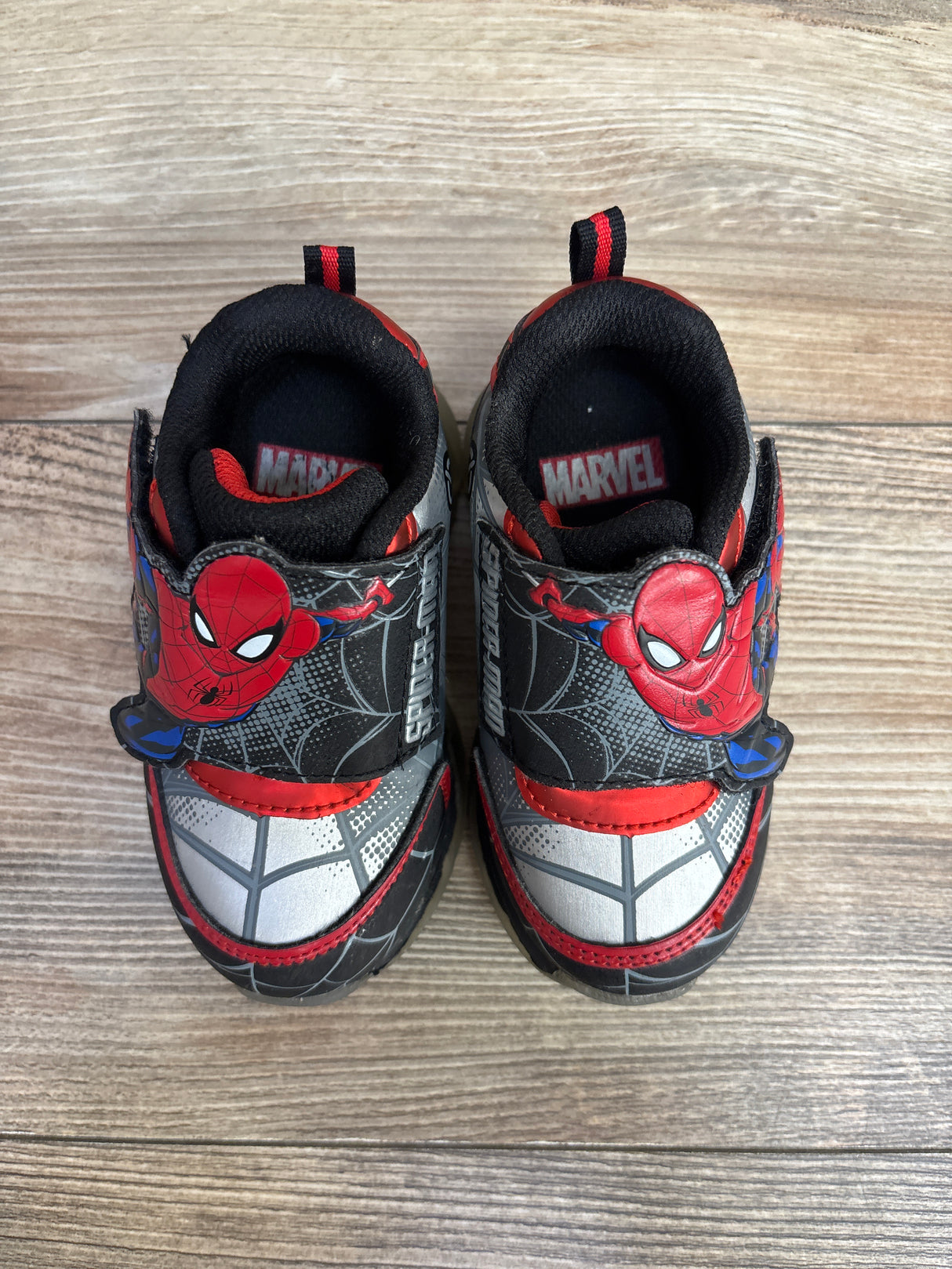 Marvel Spider-Man Light Up Sneakers sz 7c