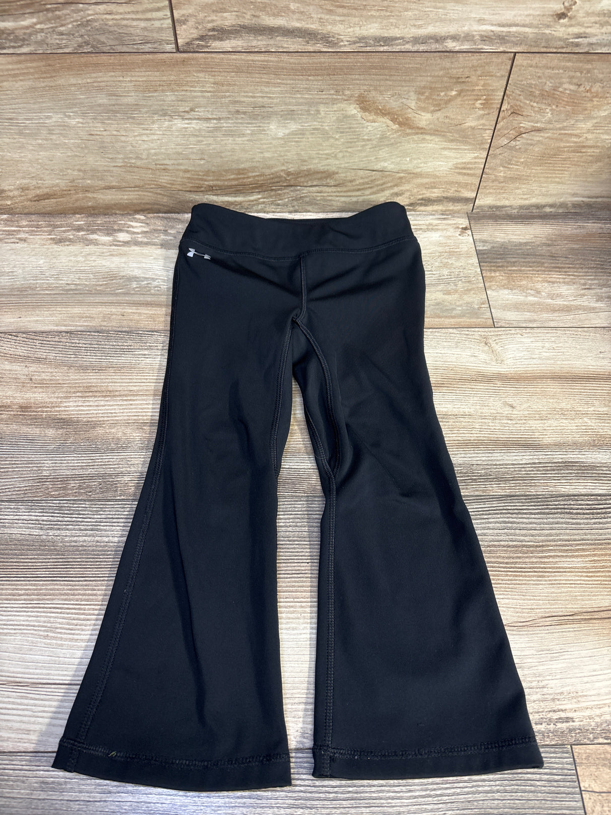 Under Armour Flared Leggings Black sz 4T