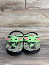 Star Wars Mandalorian Grogu Flip Flops Green sz 7/8c
