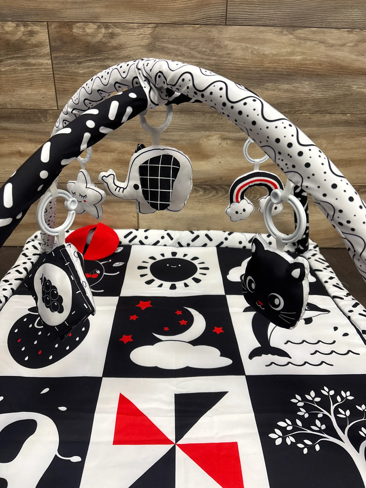 Black and White Baby Gym Play Mat with 6 Toys