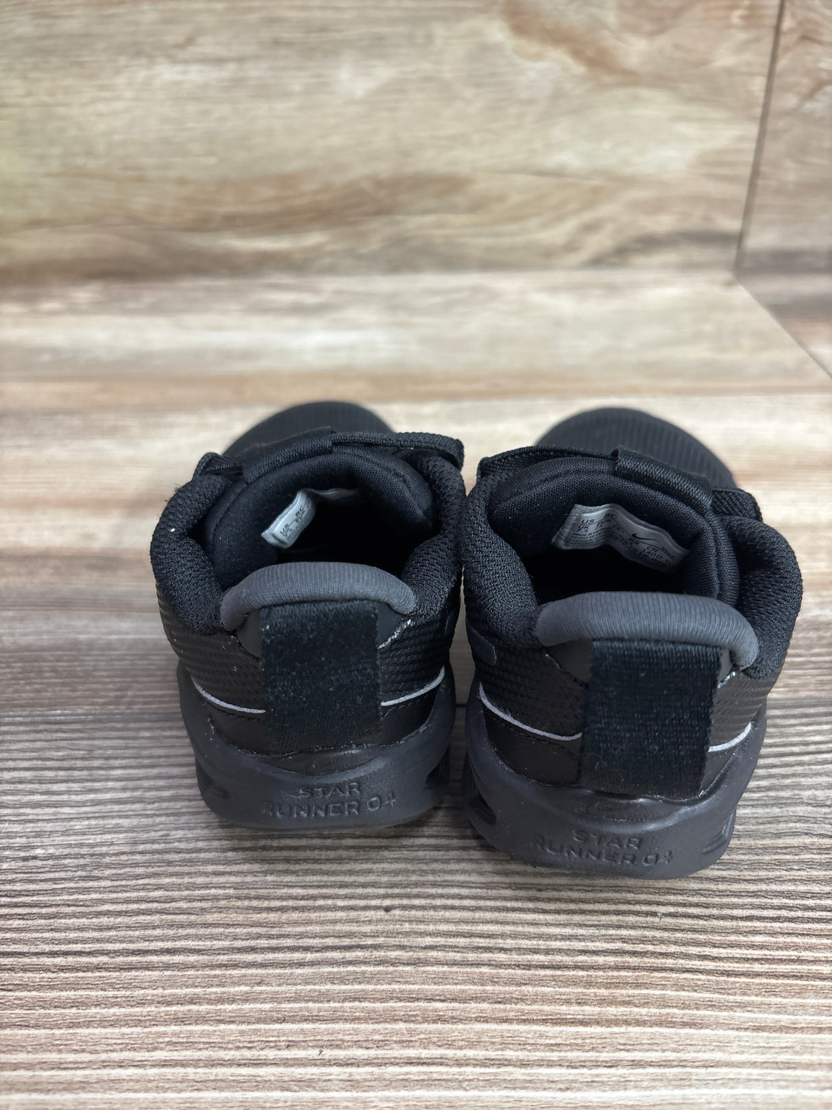 Nike Star Runner 4 TD 'Triple Black' Sneakers sz 8c
