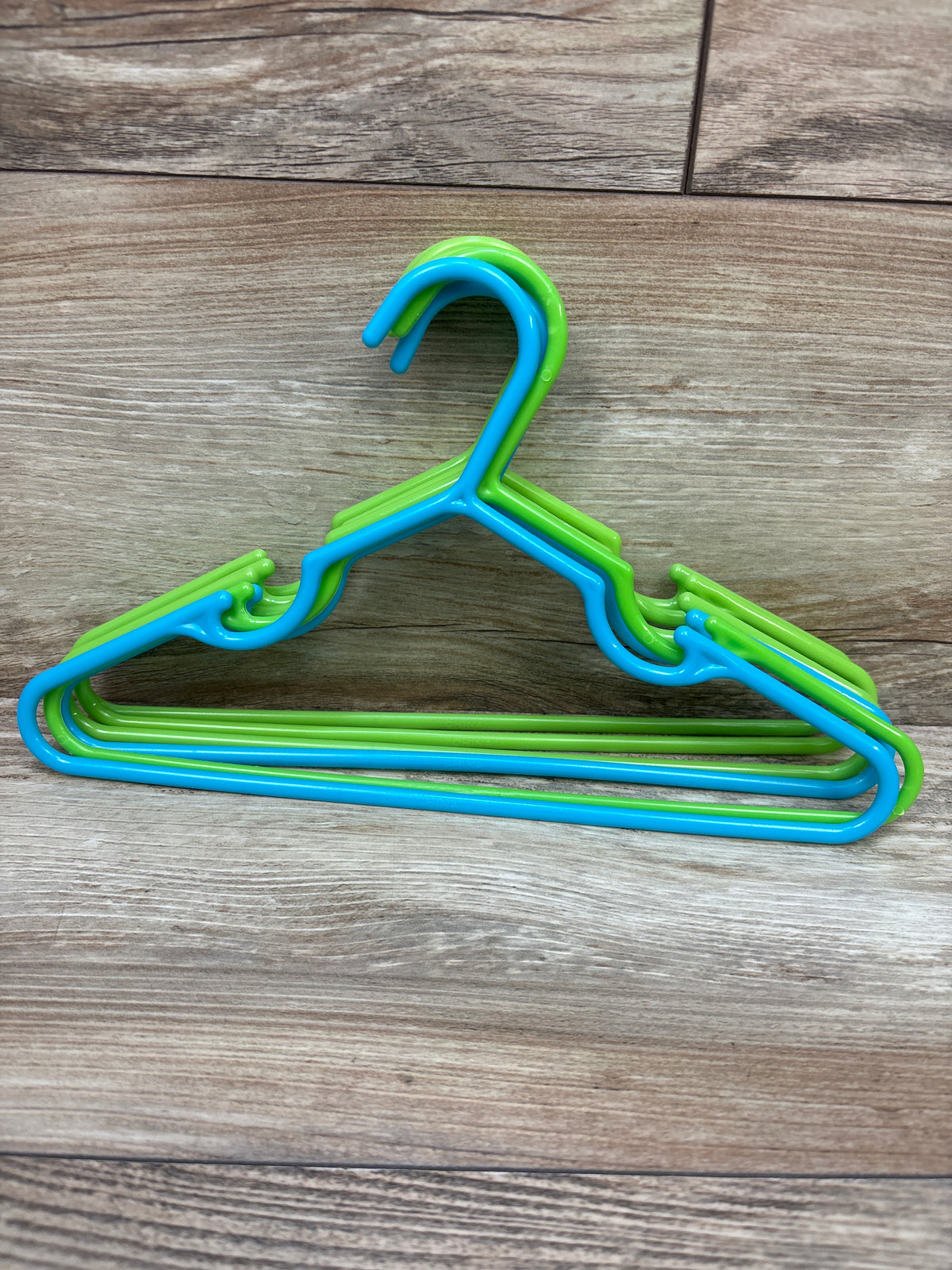 6pk Kids Plastic Hangers Blue/Green