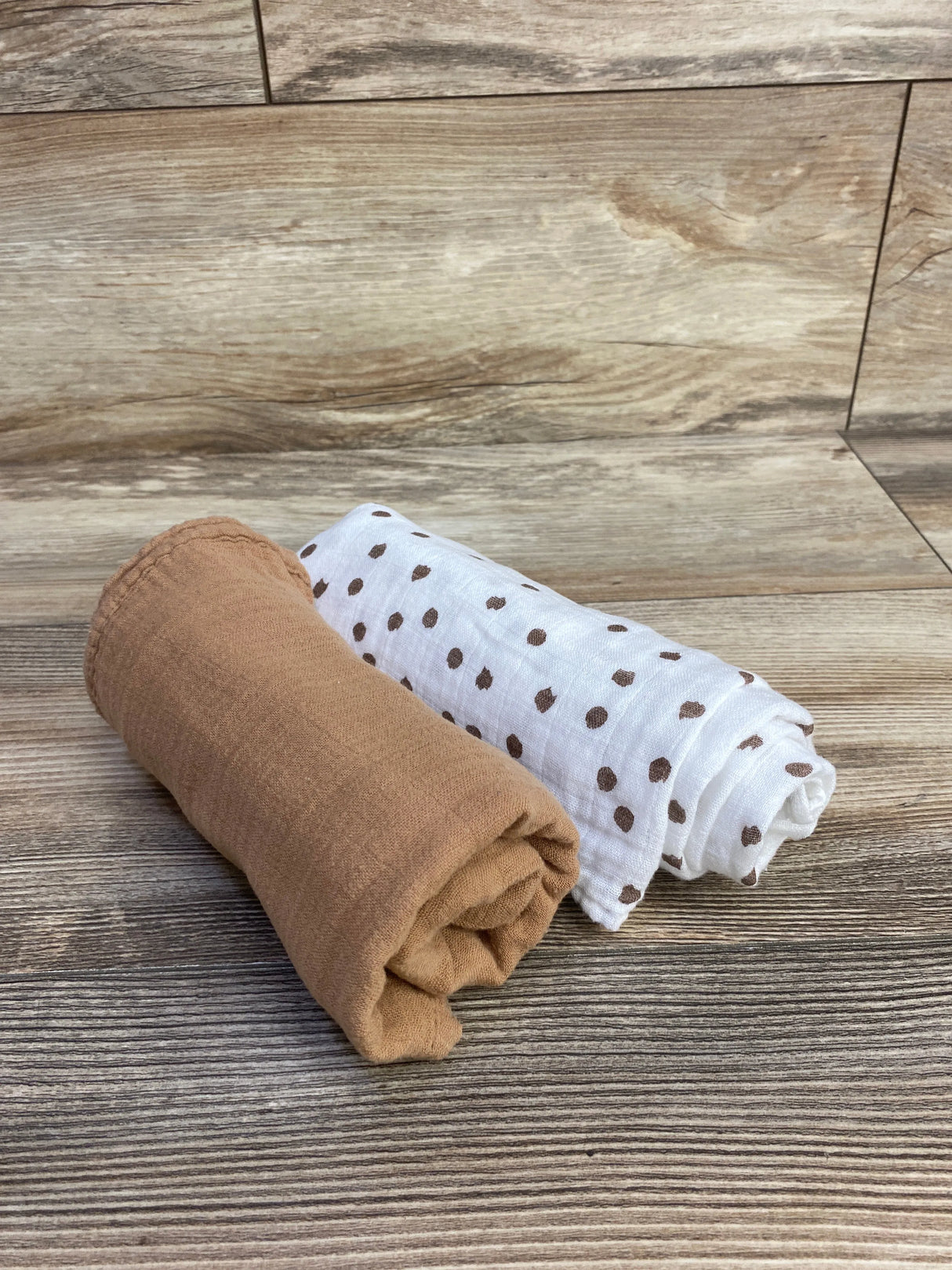 Gilquen Baby Muslin Swaddle Blanket 2pk, Brown/White
