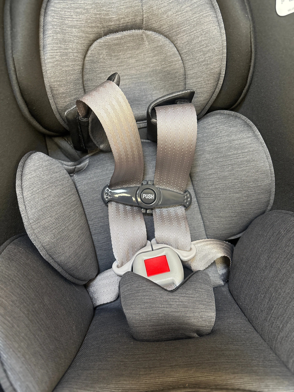 Chicco KeyFit 35 ClearTex Infant Car Seat in Apex