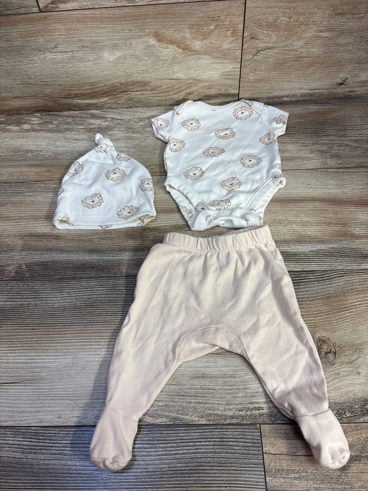 Old Navy 3pc Lion Bodysuit & Pants Set Cream sz Newborn