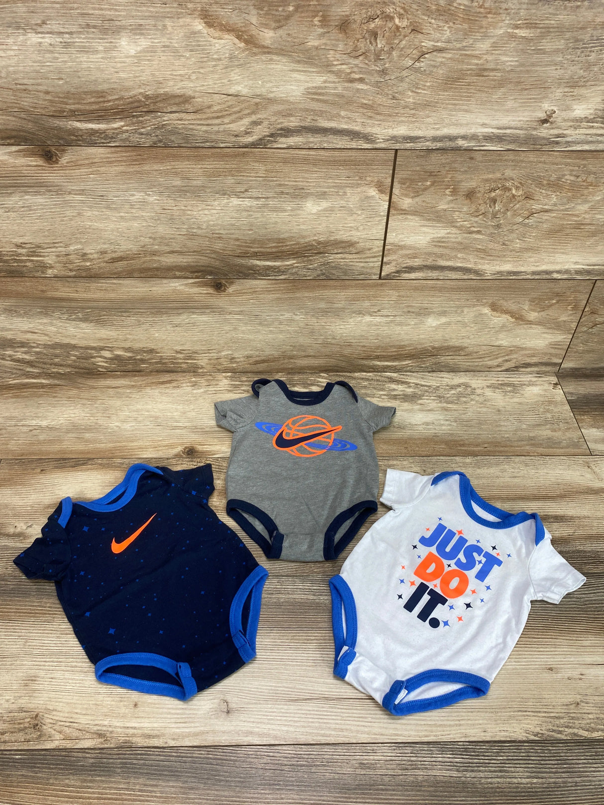 Nike 3pk Bodysuits Blue sz 3m