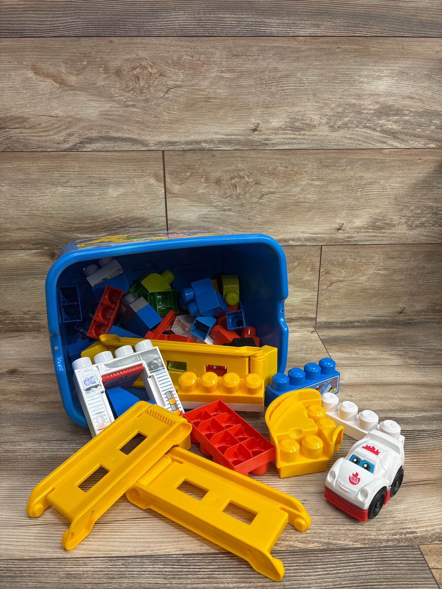 Mega Bloks Racecar Garage Building Set with Build & Race Big Truck 60pc+