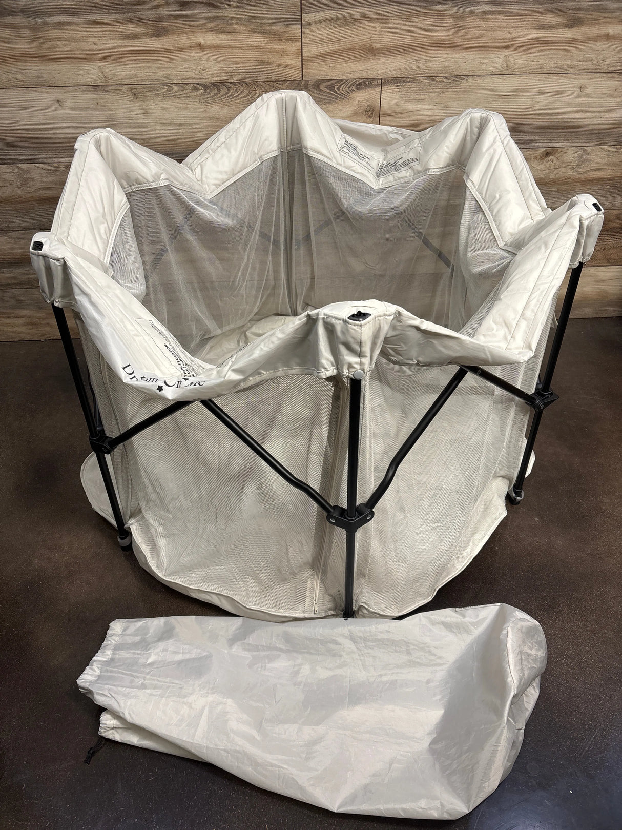 Dream On Me Onyx 6 Panel Playpen in Beige