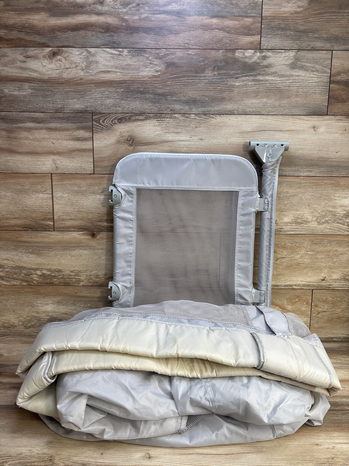 Extra Large Playpen with Safety Gate, Light Grey