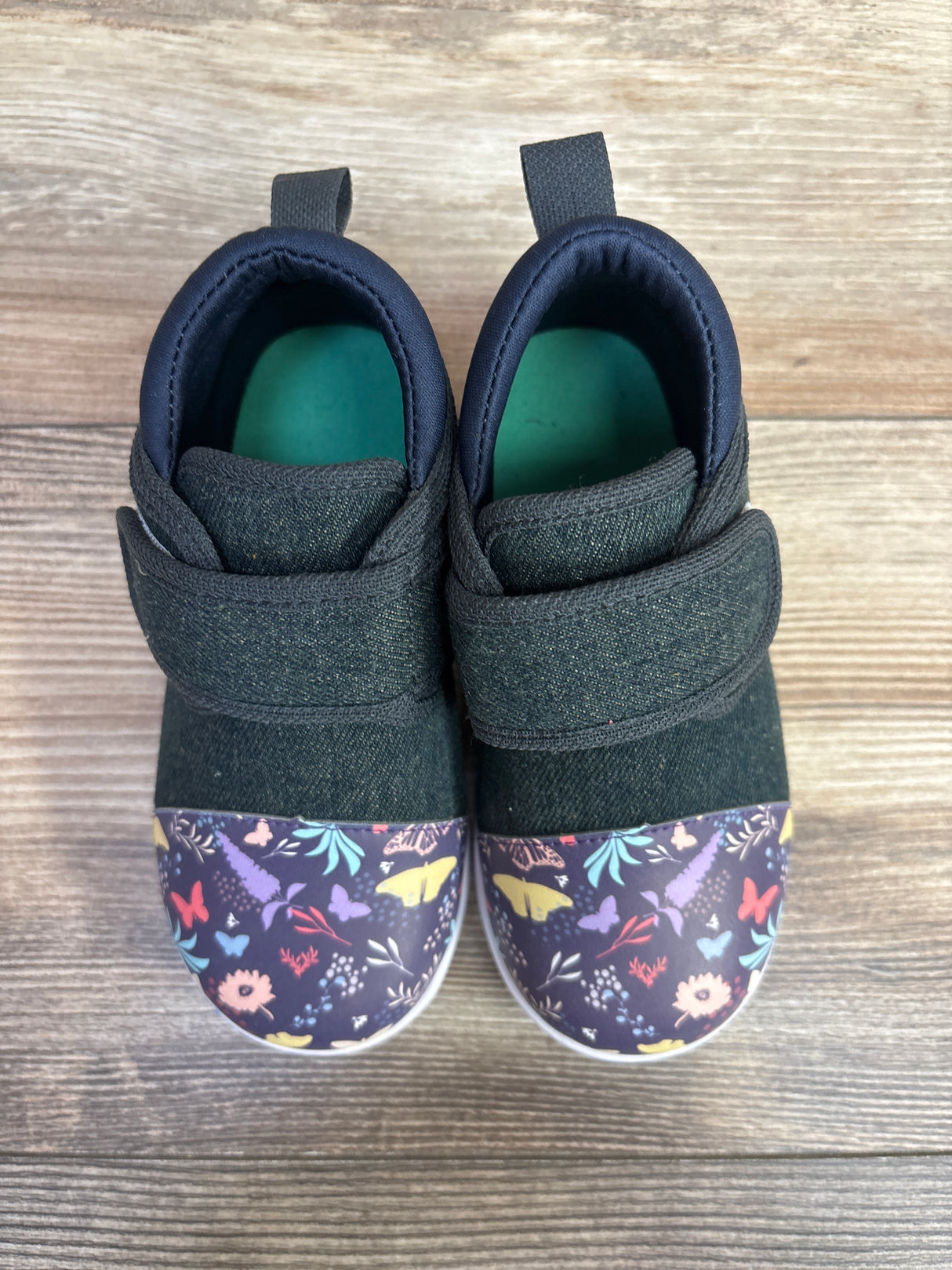 Ikiki Butterfly Daydream Squeakerless Sneakers Purple sz 10c