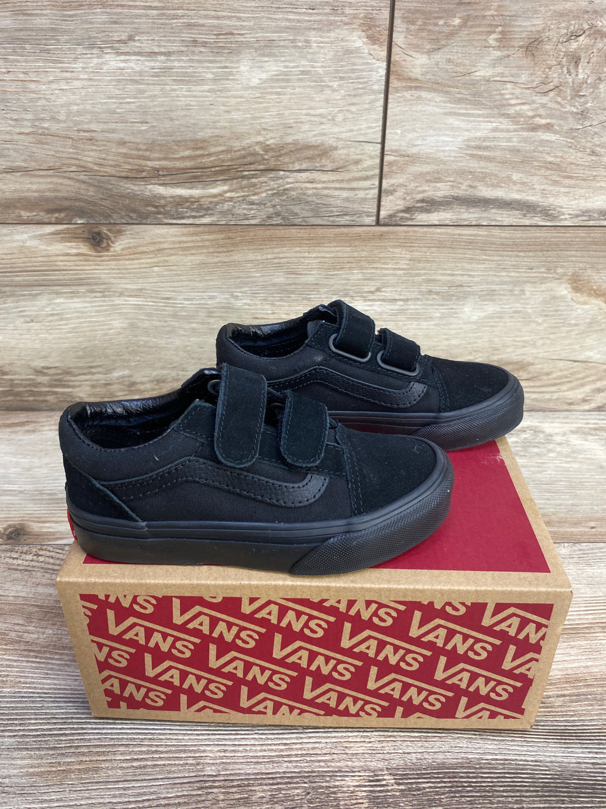 Vans Old Skool V Sneakers, Black sz 11c