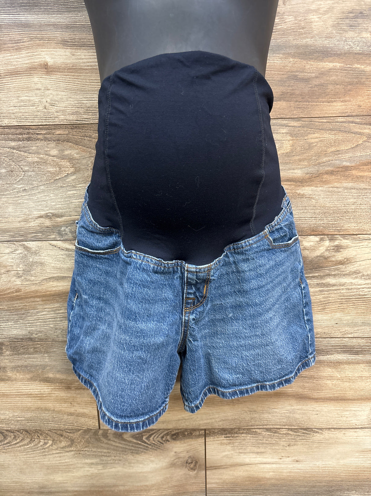 Isabel Maternity Crossover Panel Demin Shorts Blue sz Medium