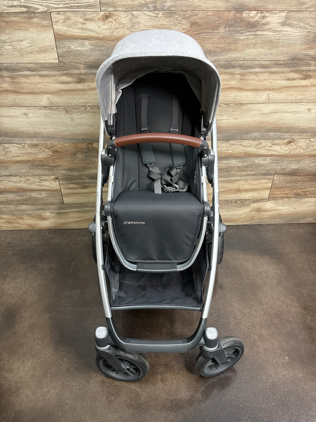 UPPAbaby Vista V2 Stroller & Bassinet in Gregory