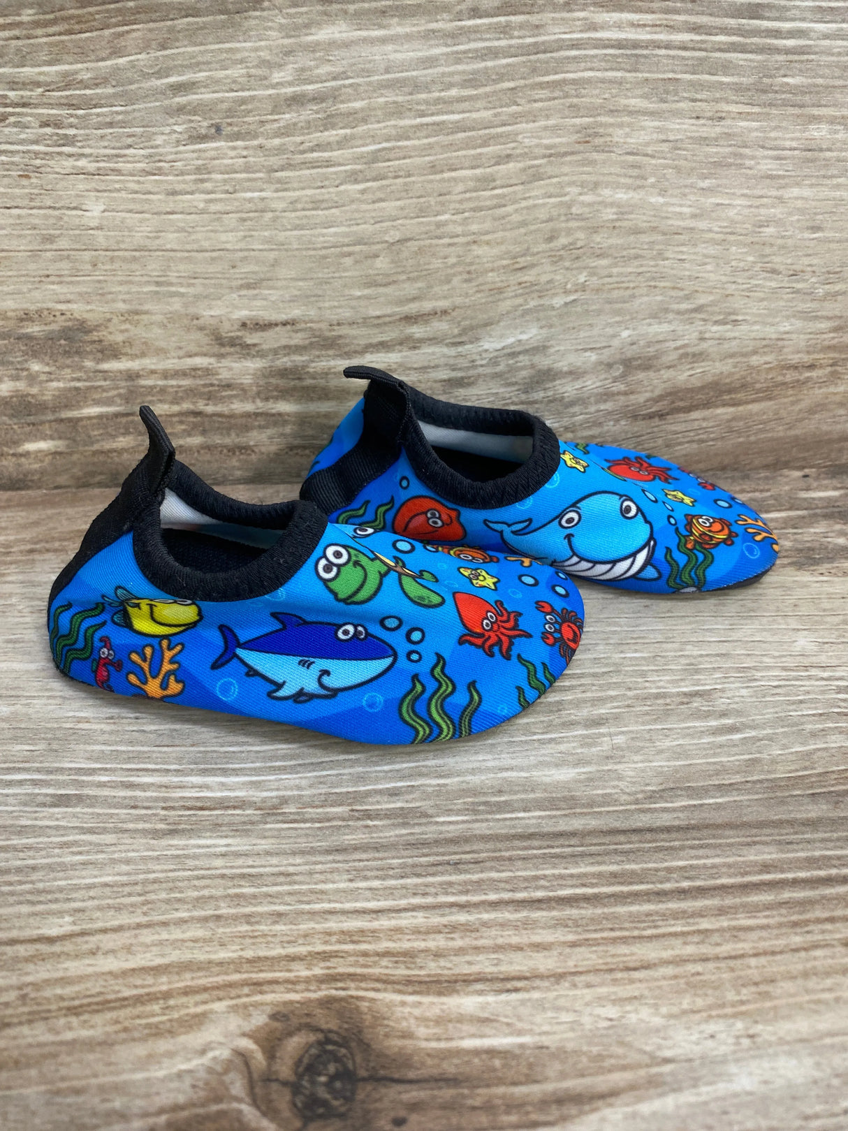Water Shoes Barefoot Aqua Socks sz 4/4.5c