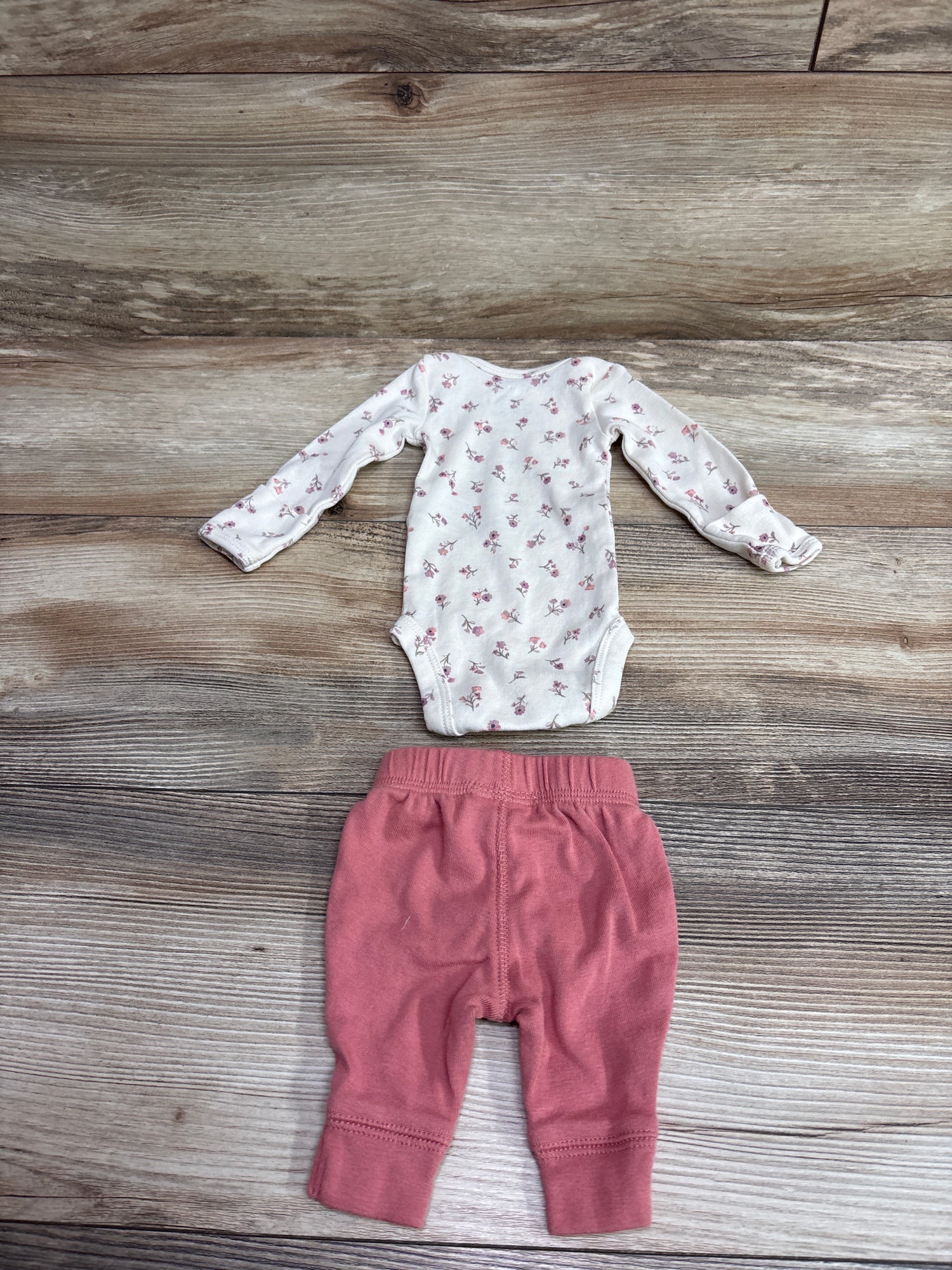 Carter's 2pc Long Sleeve Bodysuit & Pants Set Ivory sz Preemie