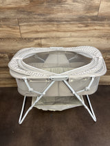 Dream On Me Karley Bassinet Grey
