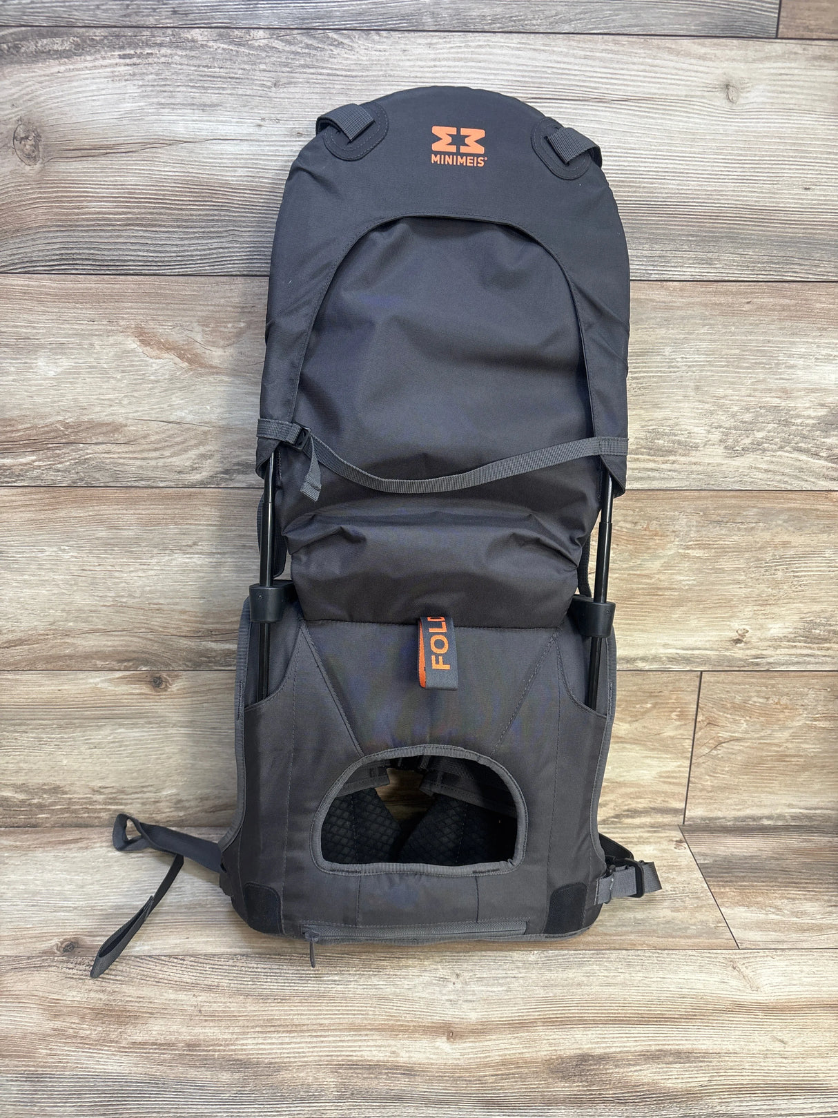 MiniMeis Shoulder Carrier in Grey 6m-40lbs - Me n Mommy To Be