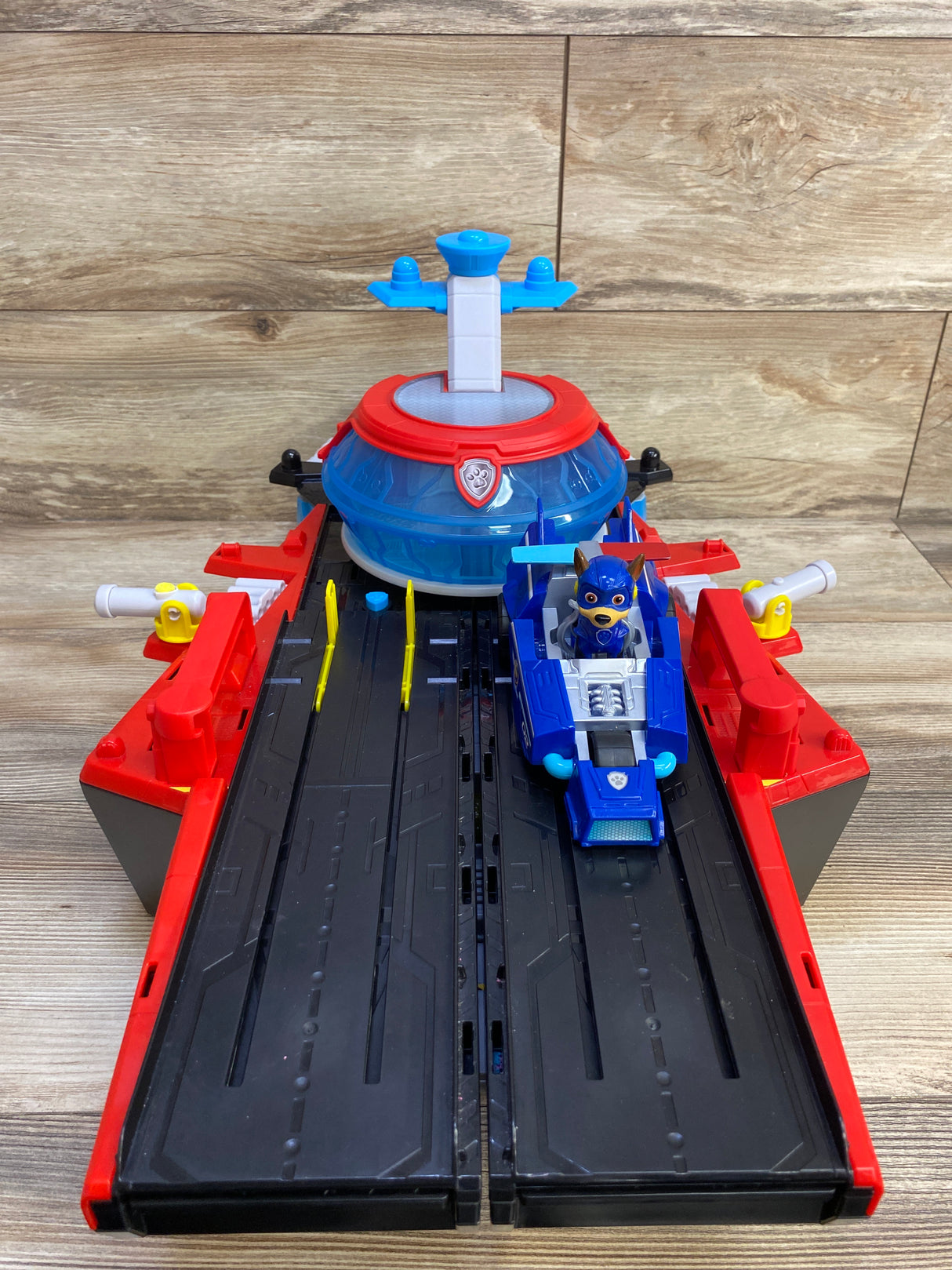 PAW Patrol The Mighty Movie, Aircraft Carrier