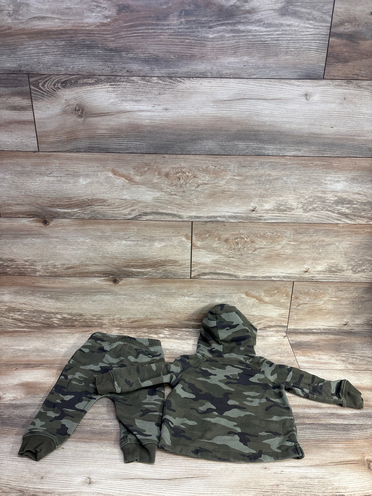 Baby Gap 2pc Camo Pull Over Hoodie & Joggers Set Green sz 12-18m