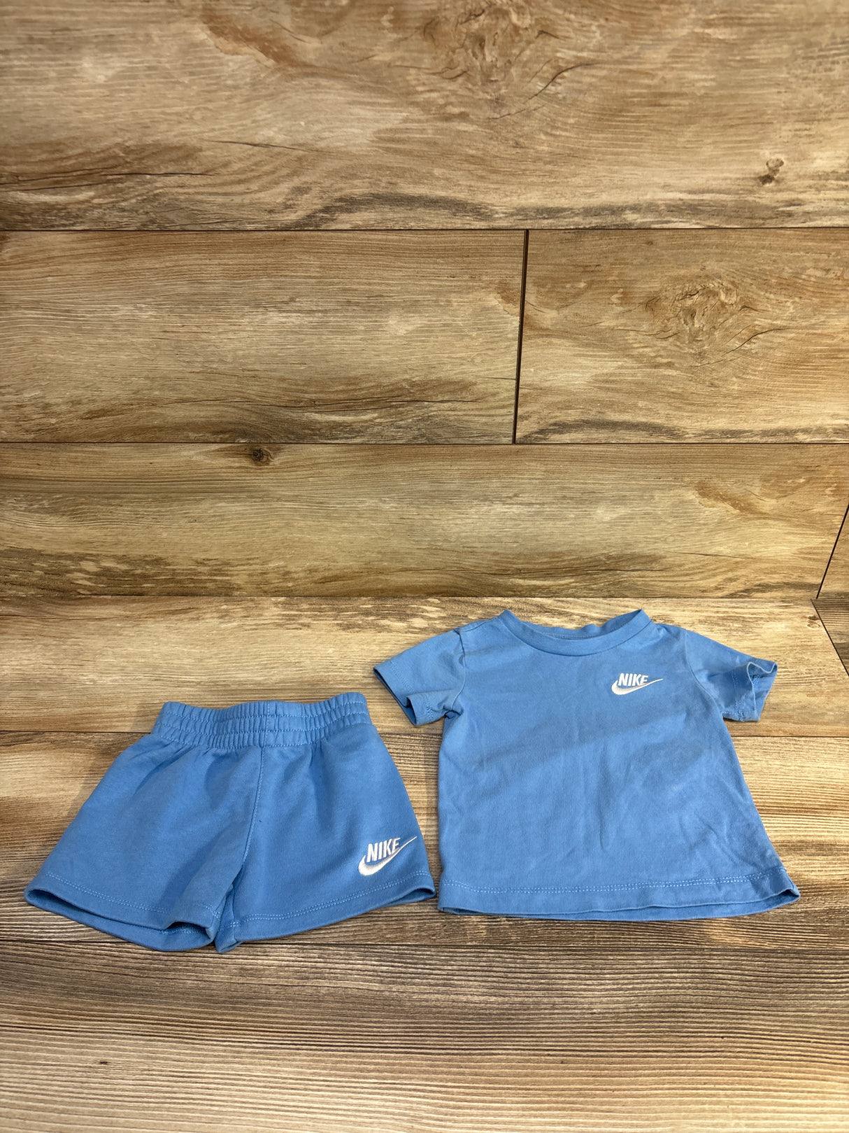 Nike 2pc Shirt & Shorts Set Blue sz 12m