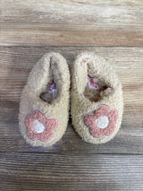 Capelli Sherpa Heart Slippers Beige sz 4-5c