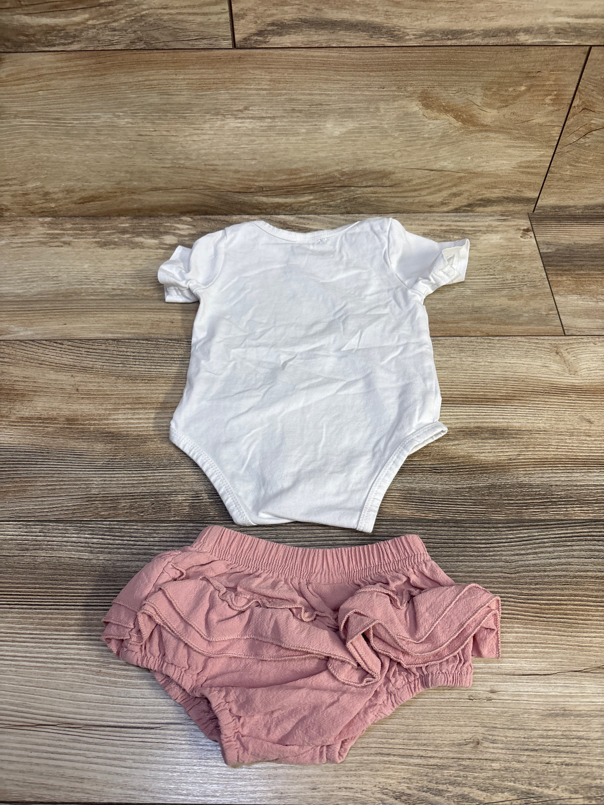 Dimoybabe 2pc Baby Sister Bodysuit & Ruffle Bloomers White sz 3-6m