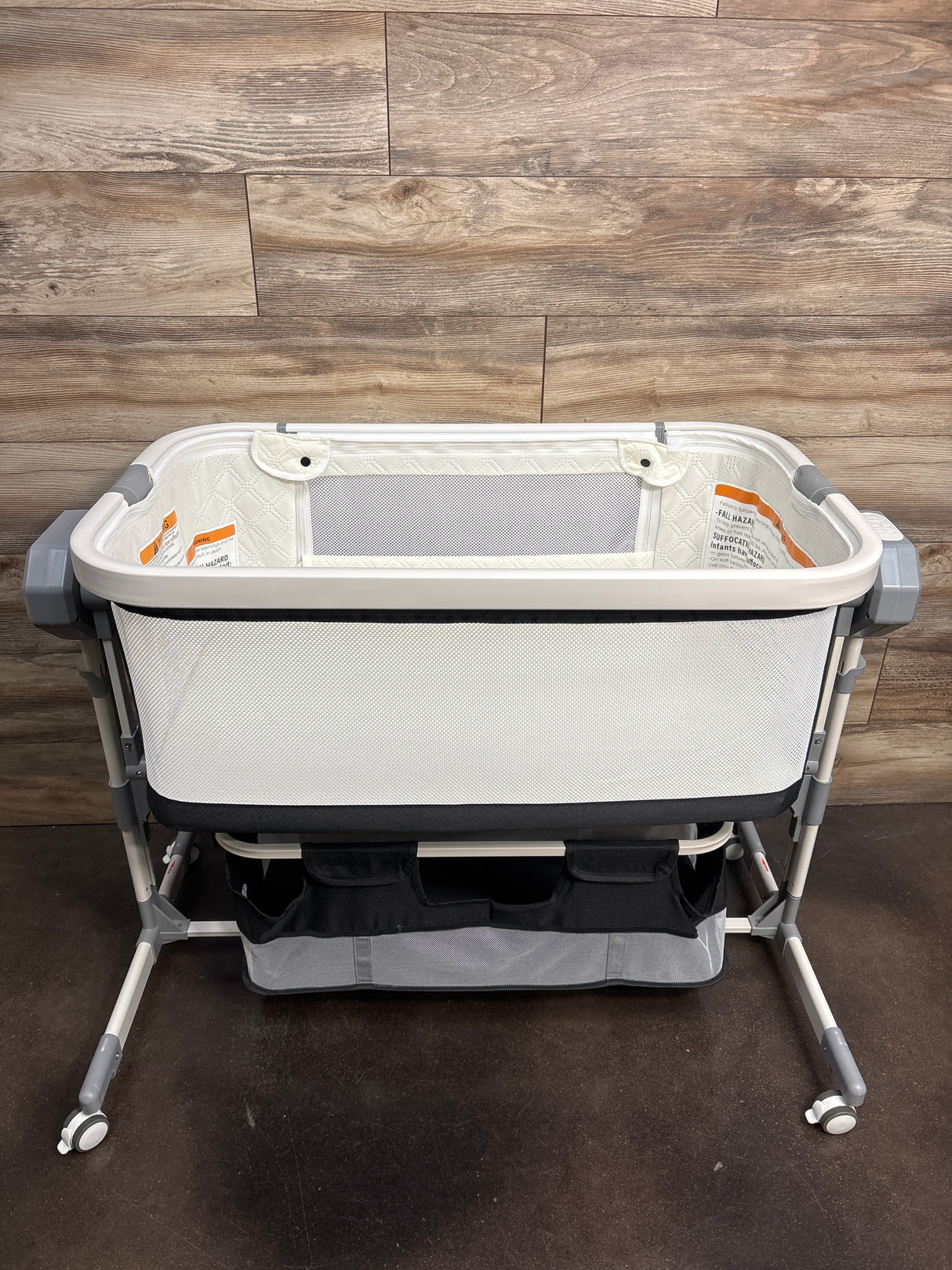 Electronic Rocking Bassinet Bedside Sleeper - Black