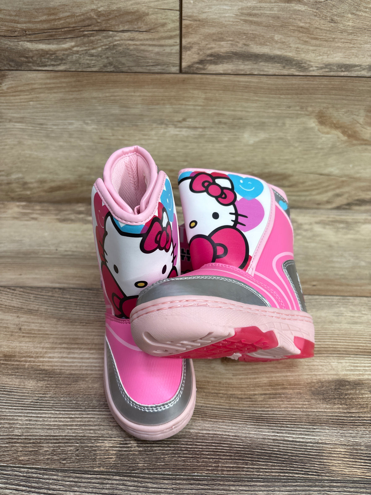 NEW Hello Kitty Light-Up Winter Snow Boots Pink sz 8c