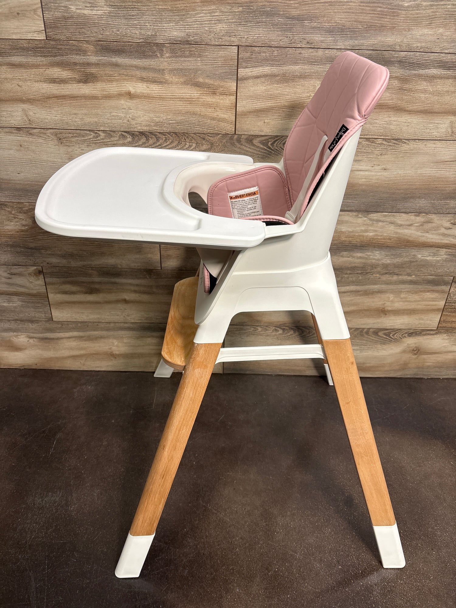 Dream on Me Nibble 2 in 1 Wooden Highchair in Pink