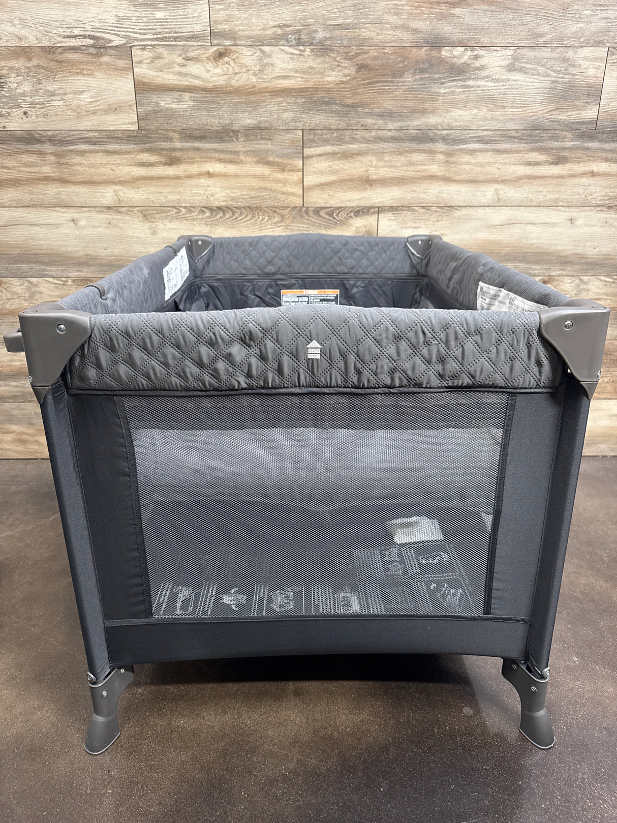 Pamo Babe 4-in-1 Baby Playard with Bassinet & Changing Table